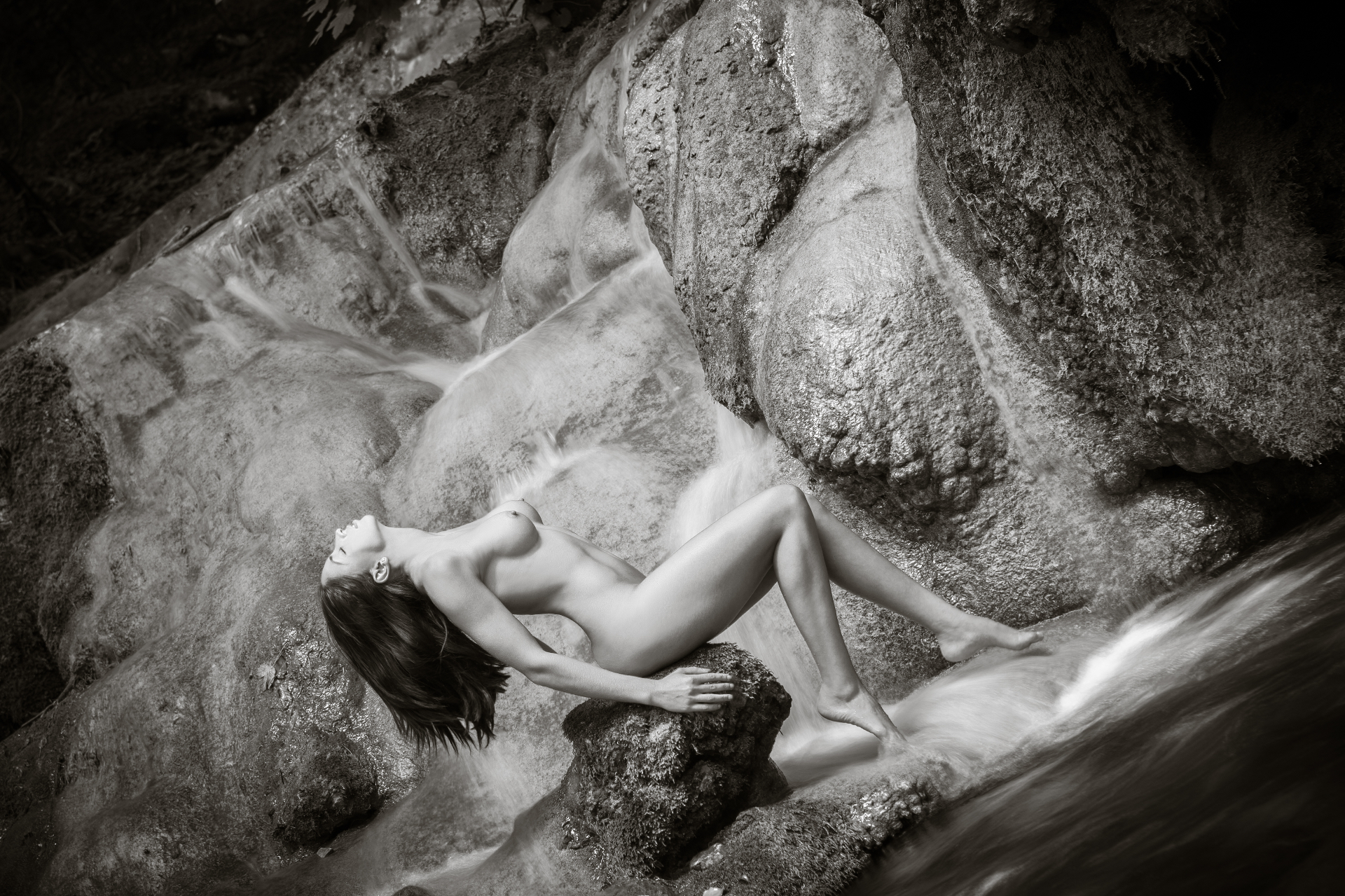 Bei's Nude — Cascada Beușnița